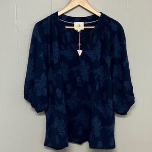 NWT Navy Umgee Floral Top Blouse Shirt Medium